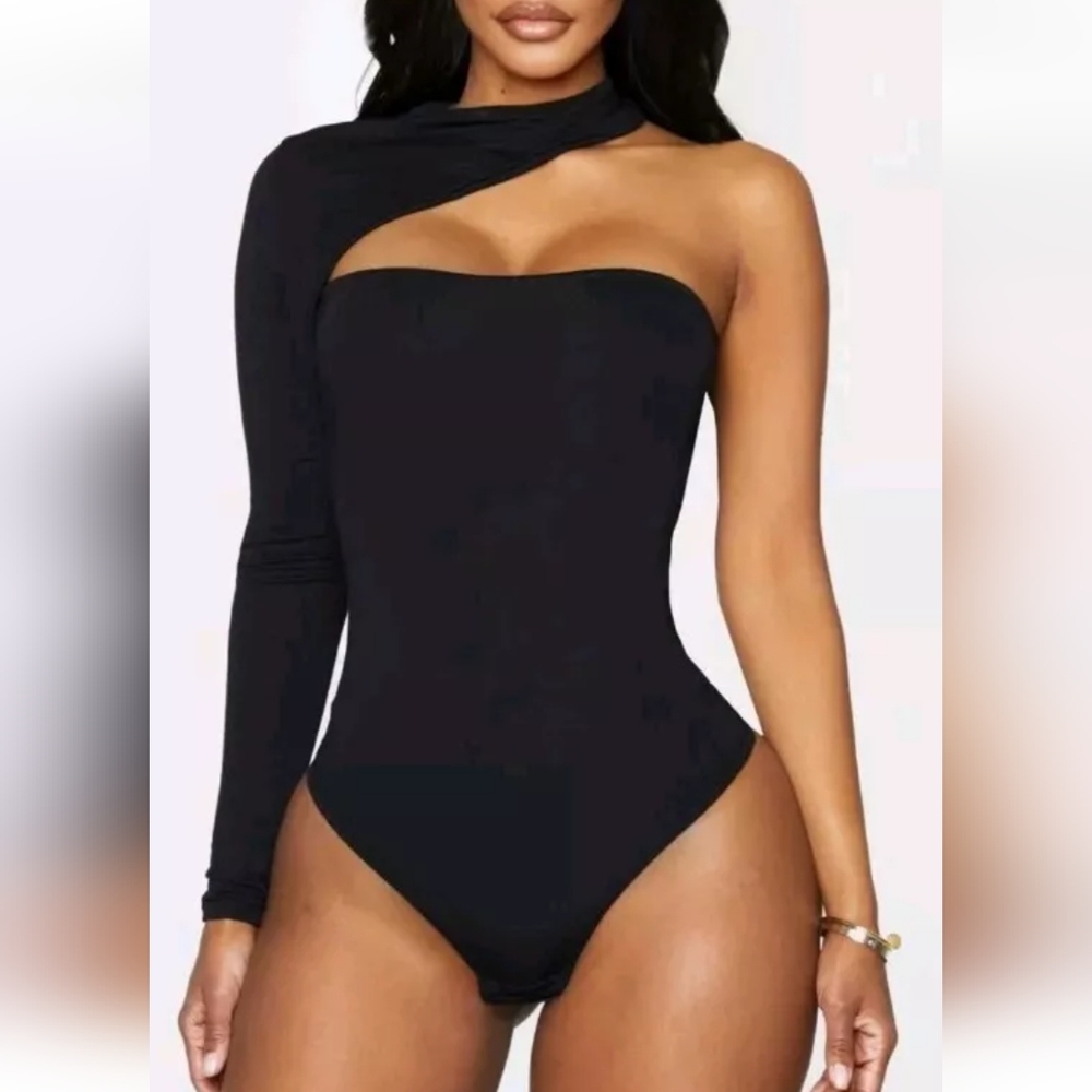 NWT Pretty Little Thing Shape Jerset High Neck One Sleeve Bodysuit Womens 10
